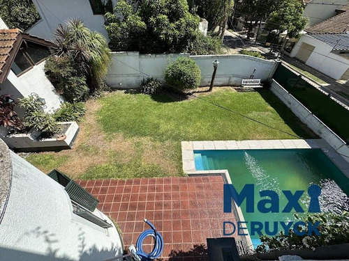 Importante Chalet En La Barranca De Quilmes