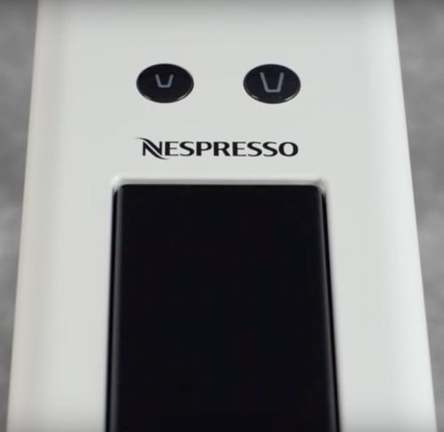 Cafetera Nespresso Essenza Mini C + Cápsulas Color Blanco
