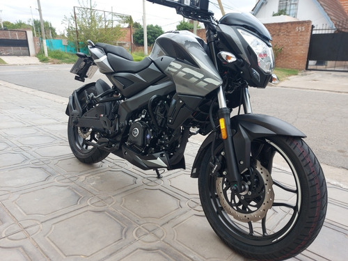 Imagen 2 de 9 de Bajaj Rouser Ns 200