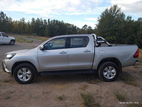 Toyota Hilux 2.8 Cd Srv Pack 177cv 4x2 2016