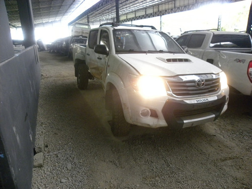 Sucata Toyota Hilux 3.0 Sr Cab. Dupla 4x4 4p Manual