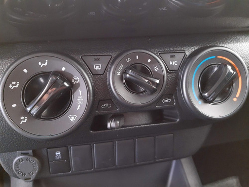 Imagen 10 de 15 de Hilux Sr 2022 Lolo