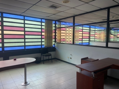 Imagen 14 de 24 de Se Vende Galpon Industrial 2422m²t-1753m²c-5 Ofc+20p.trabajo+10b+50p+p.electrica-guaicay-es