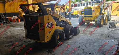 Mini Cargador Cat 262d
