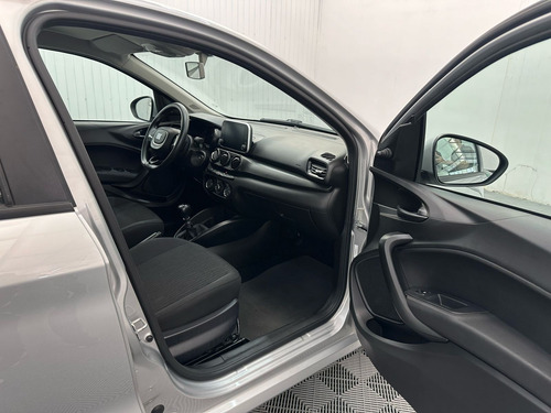 Fiat Cronos 1.0 Drive Flex 4p