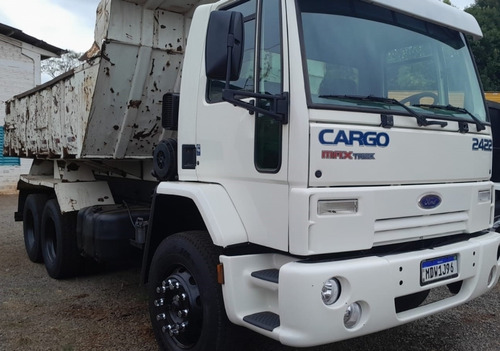 Cargo 2422 E 3-eixos Caçamba