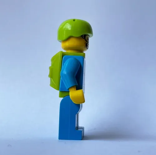 Lego paracaidista sale