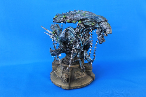 Captive Alien Queen Avp Palisades (Usado)
