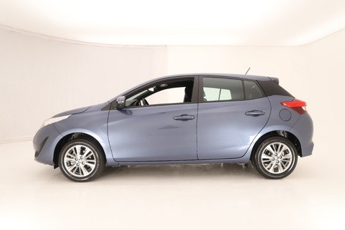 Imagen 6 de 15 de Toyota Yaris Xls M/t 5p