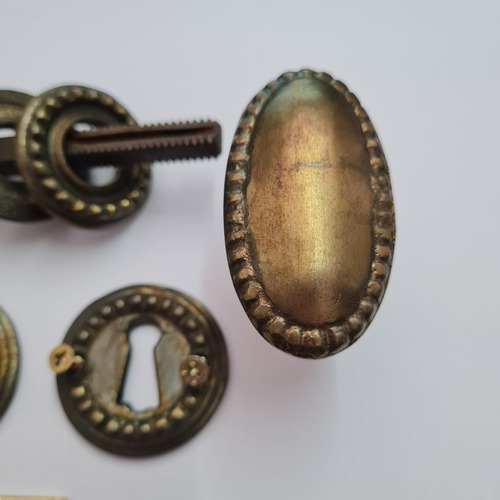 Imagen 4 de 10 de Picaporte Y Pomo Dorado Brillante En Bronce Macizo Artesanal