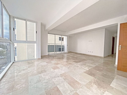 Apartamento En Venta En Santo Domingo, Serralles