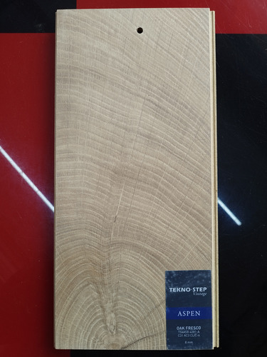 Piso Laminado Tekno Step 8mm Aspen