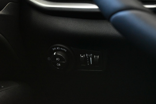 Imagen 14 de 15 de Jeep Compass 1.3 T270 Longitude - Car Cash