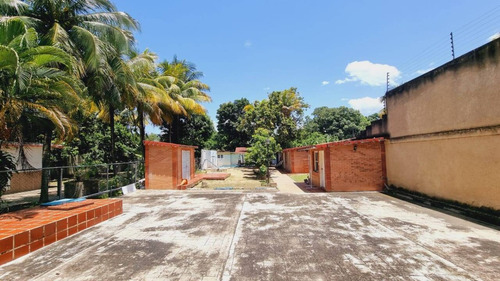 Annic Coronado Vende Casa En Las Morochas En San Diego. Ref. 254355