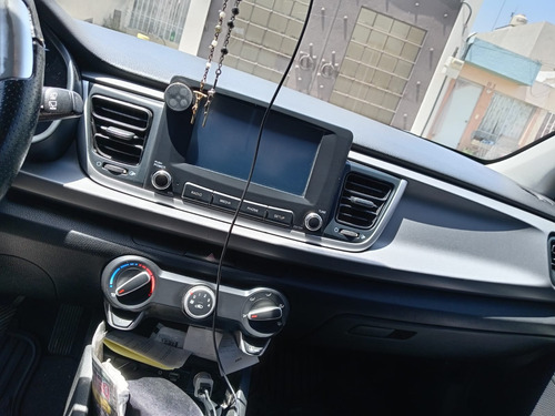 Kia Rio 1.6 Lx Hatchback Mt