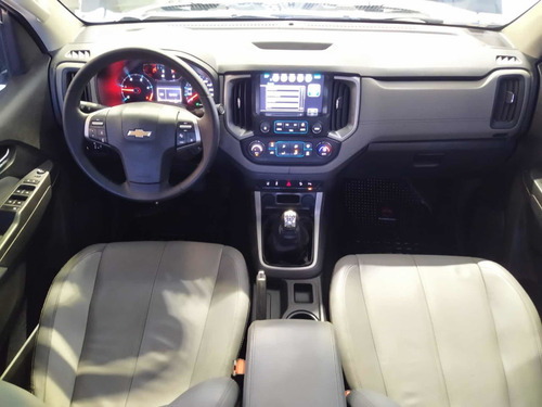 Imagen 9 de 24 de Chevrolet S10 2018 2.8 High Country Cd Tdci 200cv Manual 4x2