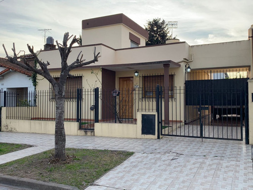Imagen 2 de 4 de Casa En Venta En Bella Vista