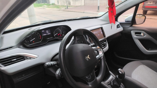 Peugeot 208 1.5 Allure Touchscreen