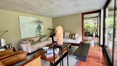 Casa En Venta De 4 Dorm. En La Dehesa