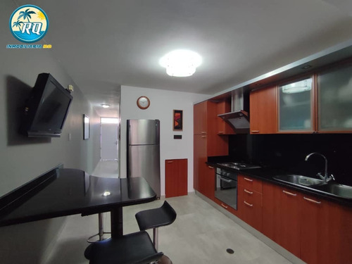 Imagen 4 de 14 de Res. Villas Santorini, Impecable Town House De Tres Niveles