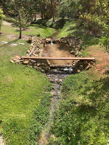 Imagem 6 de 14 de Chácara Maravilhosa Em Itirapina Sp