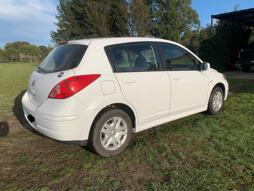 Nissan Tiida 1.8 Visia 5 p