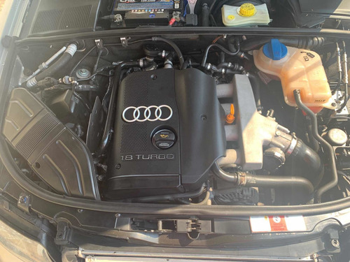Imagem 3 de 9 de Audi A4 Avant 2005 1.8 Turbo Multitronic 5p