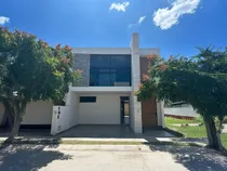 Comprar Casa En Venta Residencial Mayorca, León, Gto