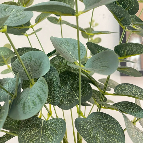 Imagen 2 de 3 de Ramo / Planta Artificial Eucalipto Muy Tupido