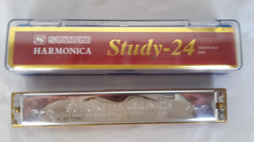 Harmonica Tremolo Marca Zusuki Modelo  Study -24 Original 