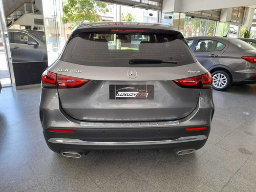 Mercedes-benz Clase Gla 2021 1.6 Gla250 Amg-line 211cv