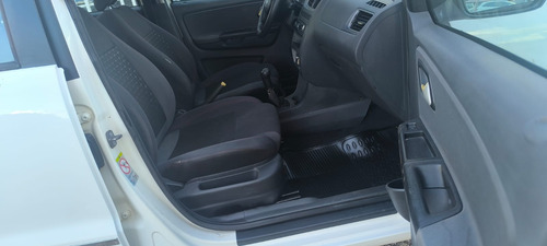 Volkswagen Spacefox Volkswagen SpaceFox 1.6 VHT Highline (Flex)