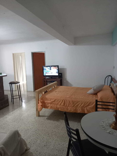 Imagen 3 de 12 de Depto 2 Dorm, 85m2, 5 Prs