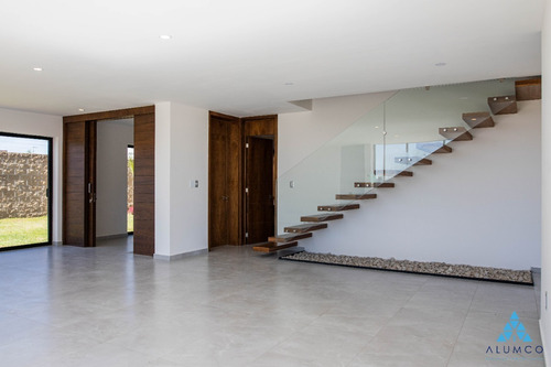 Venta De Residencia En San Andrés Cholula