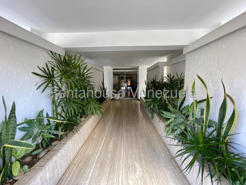 Oportunidad Inversion Comodo Apartamento Cumbres De Curumo 25-23187 Ar