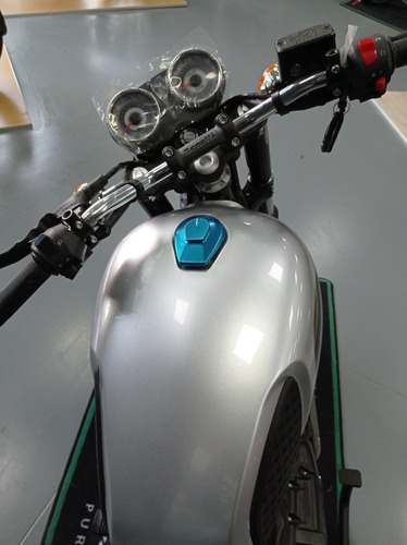 Imagen 8 de 15 de Benelli Imperiale 400