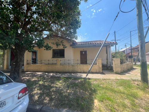 Casa 3 Amb, Béccar, Ideal Para Actualizar En Venta.