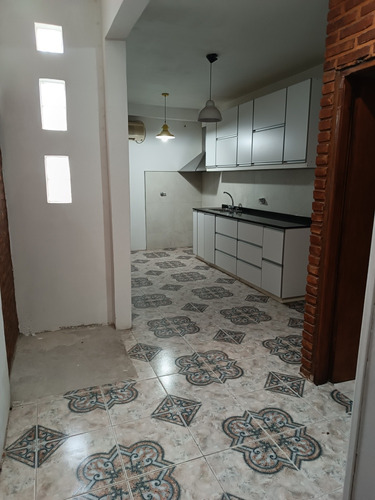 Un Chalets 5 Amb+casa 3amb+local