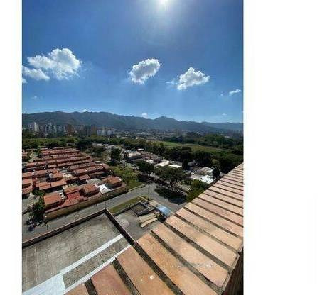 Imagen 10 de 14 de Venta Oficinala Granja Naguanagua 440348 Mp