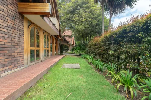 Casa En Arriendo/venta En Provenza. Cod V14810