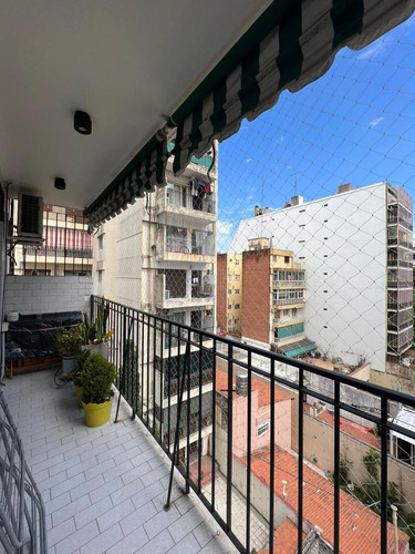 Departamento 4 Amb Con Balcon En La Mejor Zona De Flores