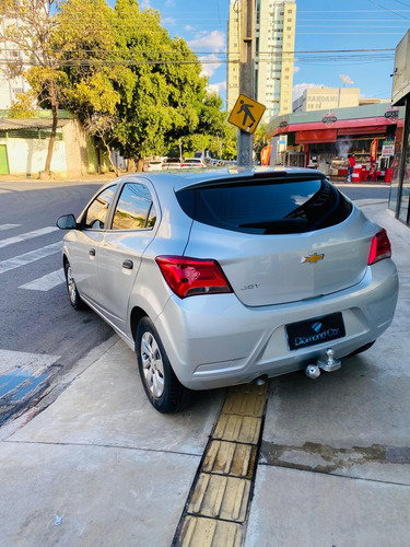 Chevrolet Onix 1.0 (Flex)