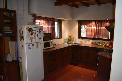 Imagen 6 de 17 de Casa En Venta Lote 900m2 De Las Cañoneras 200 Ituzaingo