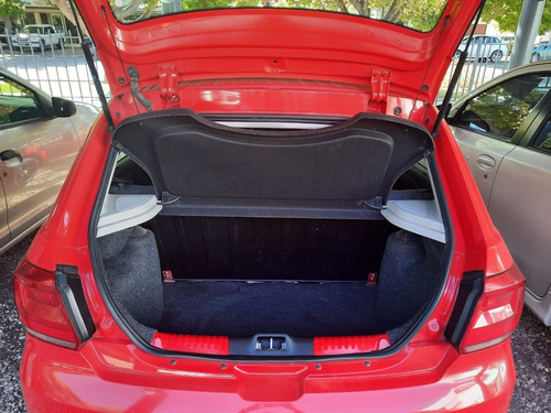 Imagen 9 de 10 de Volkswagen Gol Trend Confortline 1.6 Msi 2017