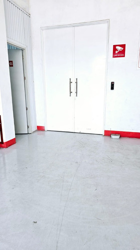 Mini Bodega Cerca Del Metro Toreo Naucalpan Edo Mex