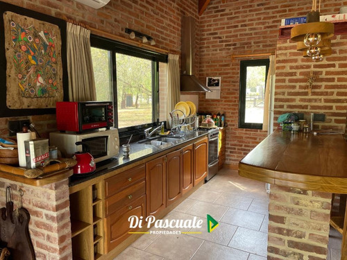 Imagen 20 de 26 de Chalet De Categoría Sobre 10.000 M2 - Chacras Los Robles De Carlos Keen