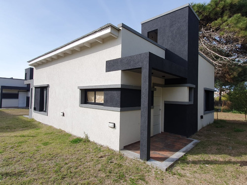 Casa Sobre Costanera De Nueva Atlantis - Financiada