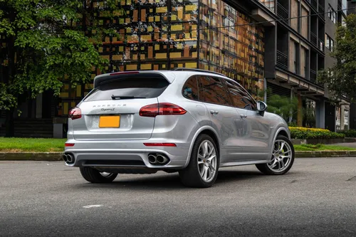 Porsche Cayenne 3.0 S E-hybrid Platinum Edition