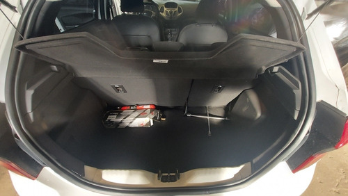 Imagen 10 de 14 de Ford Ka 1.5 Sel 5 P 2017