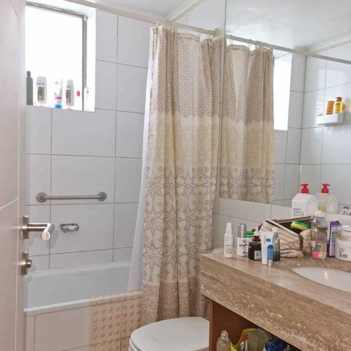 Vendo Excelente Departamento A Pasos Del Parque Ecuador Y Ud